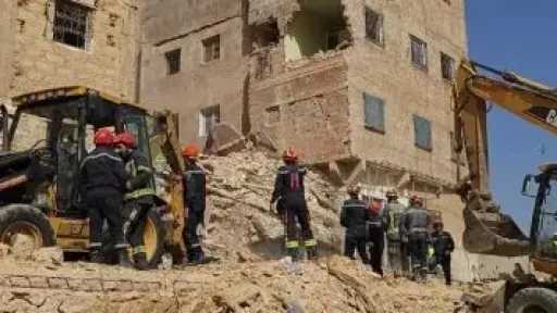 ارتفاع حصيلة ضحايا انهيار مبنى سكنى فى مدينة فاس بالمغرب إلى 15 قتيلا