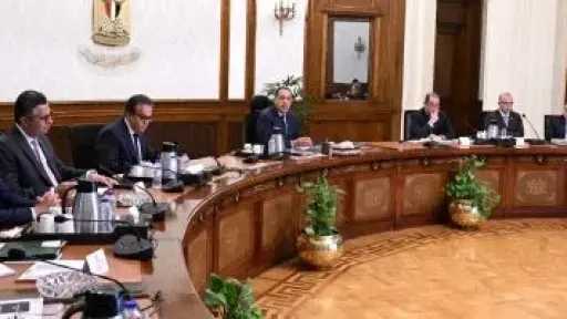 رئيس الوزراء يتابع موقف تعديلات قانون نظام التأمين الصحى الشامل