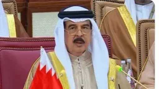 ملك البحرين وبوتين يؤكدان ضرورة التوصل إلى حل سياسي للأزمة في المنطقة