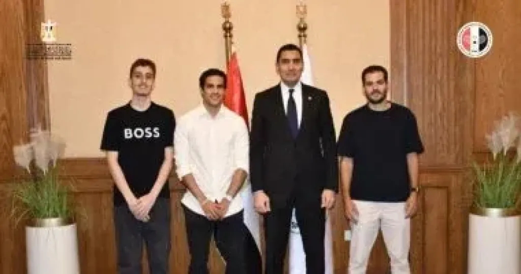 وزير الشباب والرياضة 