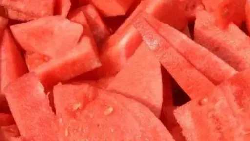 7 أطعمة صيفية منعشة تدعم صحة القلب وترطب الجسم