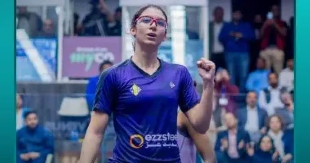 أمينة عزمى