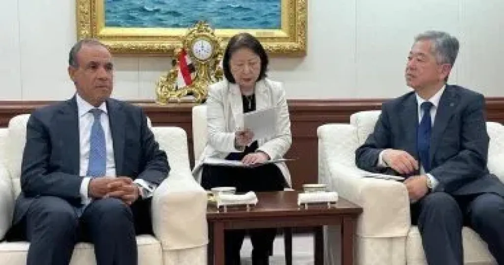 وزير الخارجية 