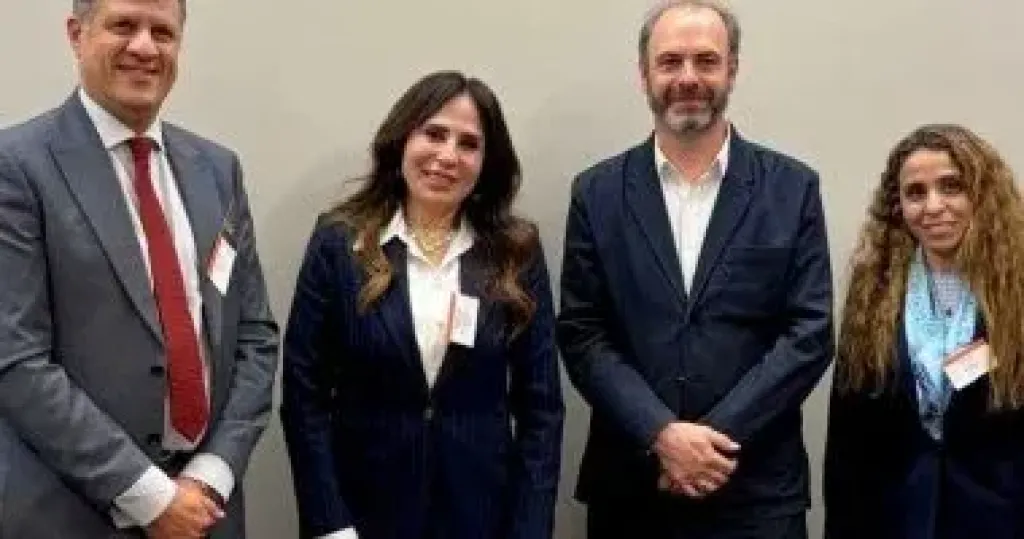 وزيرة الإسكان 