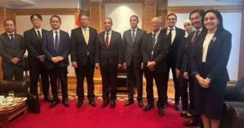 وزير الخارجية 