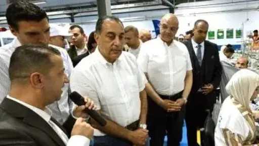 مدبولى يفتتح مصنع جيد تكستايل للملابس الجاهزة ويؤكد اهتمام الدولة بالتصنيع المحلى