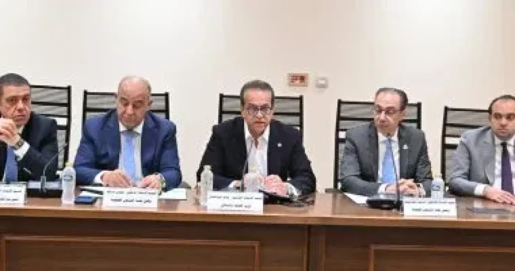 وزير الصحة: 