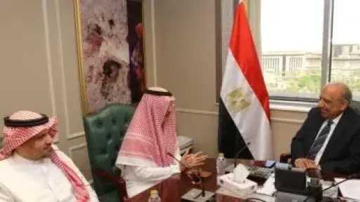 وزير الكهرباء يبحث مع ”أكوا باور” السعودية أوجه التعاون والعمل المشترك