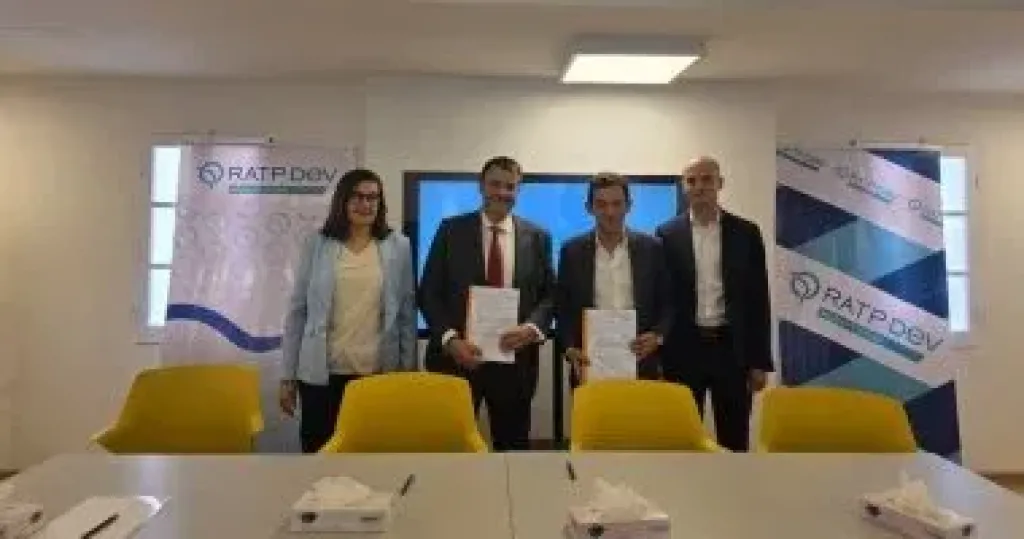 الخط الثالث للمترو والقطار الخفيف 