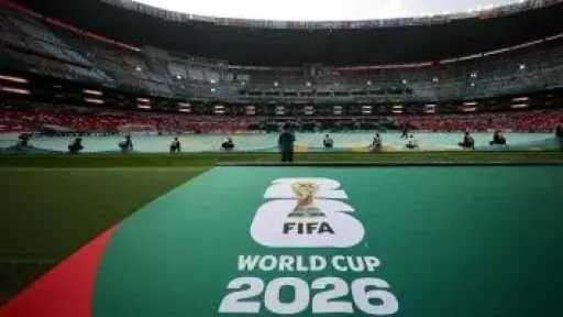 بدء دخول الجماهير ملعب أزيتكا لحضور حفل افتتاح كاس العالم.. فيديو