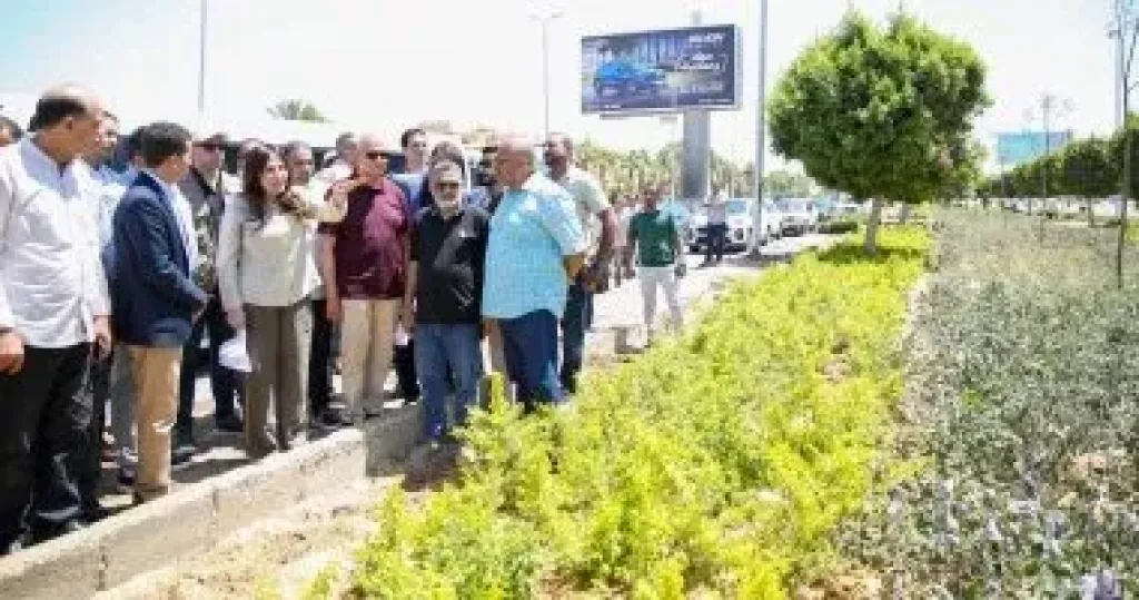 وزيرة الإسكان 
