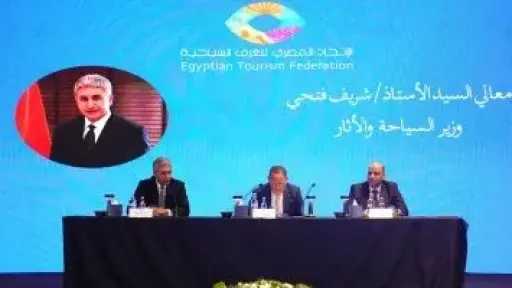 وزيرا السياحة والآثار والعمل يطلقان مبادرة تعاون مع”الاتحاد المصرى للغرف السياحية”