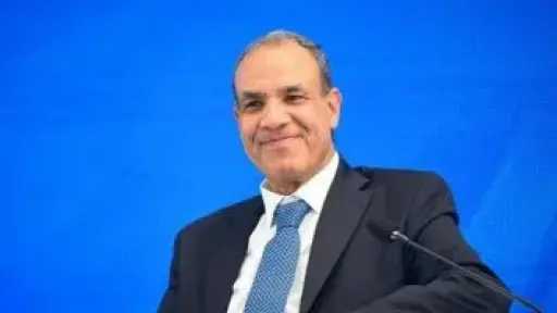 اتصال هاتفي بين وزير الخارجية ونظيره الغانى لبحث سبل تعزيز العلاقات الثنائية