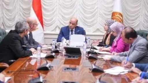 وزير العمل يلتقى وفد الوكالة الألمانية للتعاون الدولي ”GIZ”
