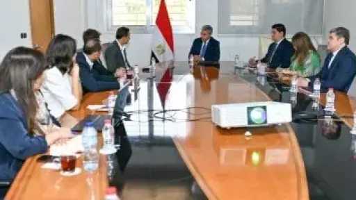 وزير السياحة يبحث تعزيز التعاون مع شركة مصر إيطاليا العقارية