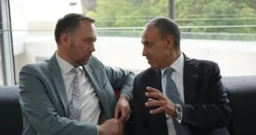 وزير الخارجية