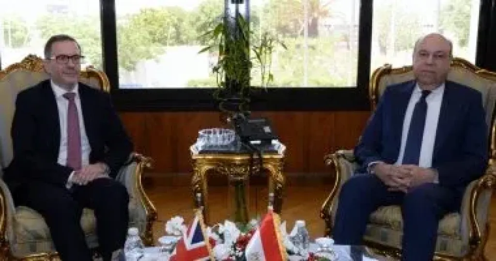 وزير الطيران المدنى 