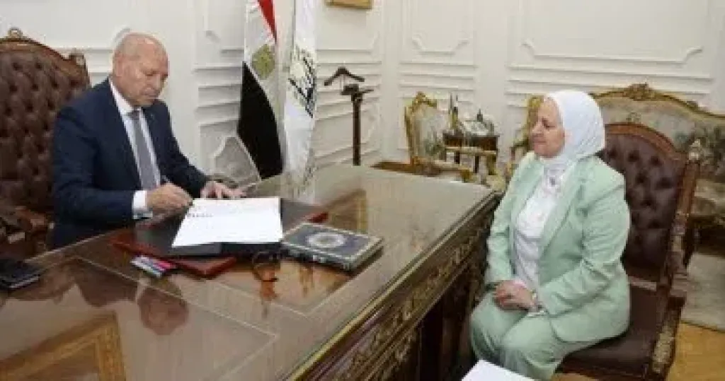 أوائل الإعدادية بالقاهر