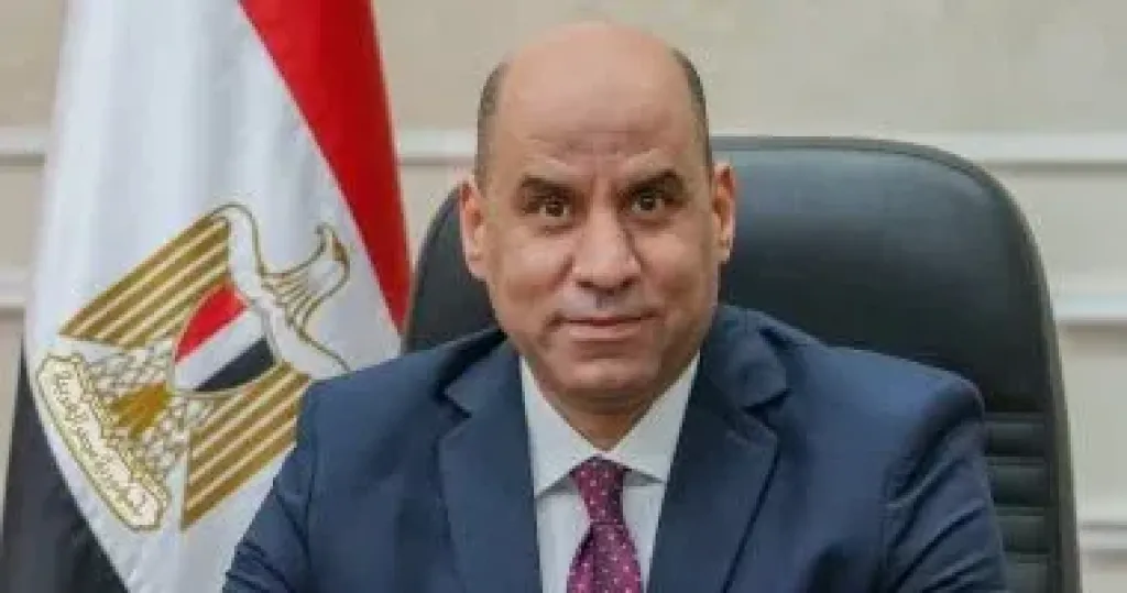 وزير العمل: 