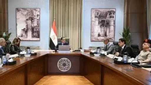 رئيس الوزراء يستعرض موقف تنفيذ عدد من مشروعات الخطة الاستثمارية لمحافظة الجيزة