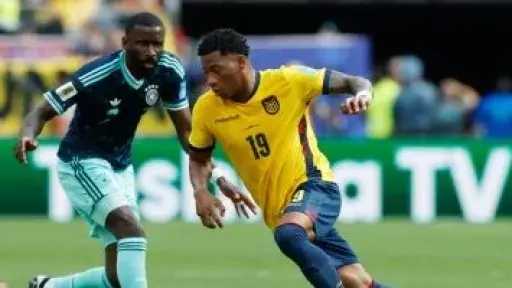 الإكوادور ضد ألمانيا.. التعادل 1-1 يحكم الشوط الأول المثير