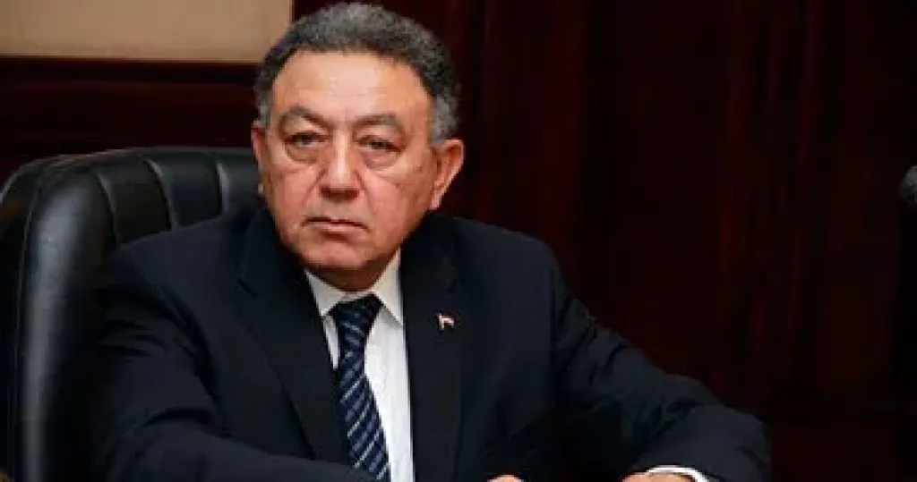 عمرو حلمى 