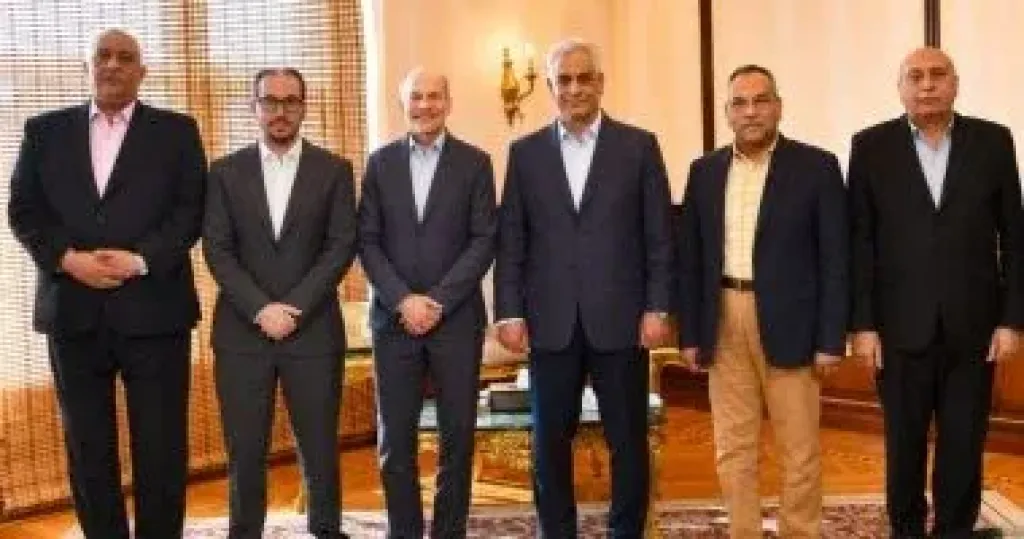وزير الإنتاج الحربى 