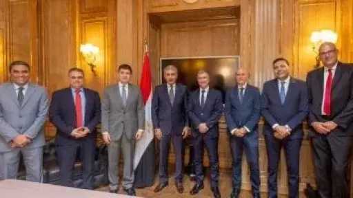 وزير السياحة يلتقي مسئولي كبار منظمي الرحلات الإيطالية لزيادة السائحين إلى مصر