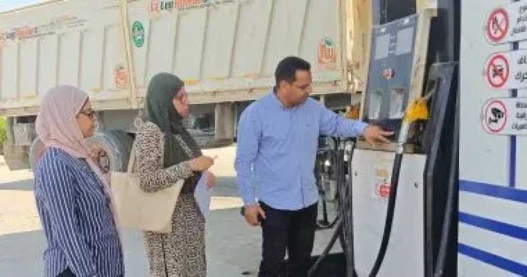 ضبط 11 ألف لتر سولار قبل بيعها بالسوق السوداء وتحرير 53 محضرًا بالسويس