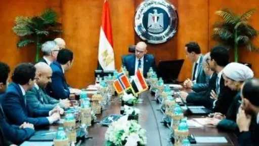 وزير الاستثمار يبحث مع مسؤولي شركة سكاتك النرويجية الخطط الاستثمارية