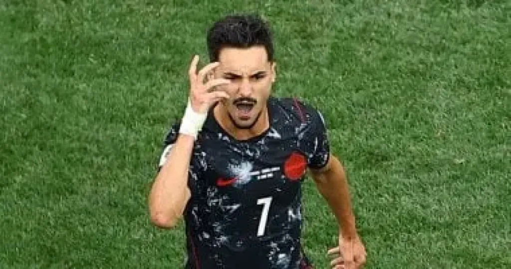  أوستاكيو 