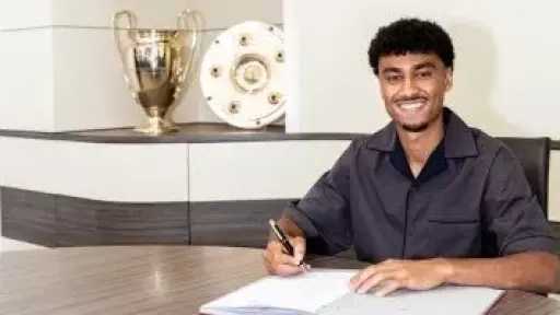 بايرن ميونخ يعزز صفوفه بالظهير الألمانى براون