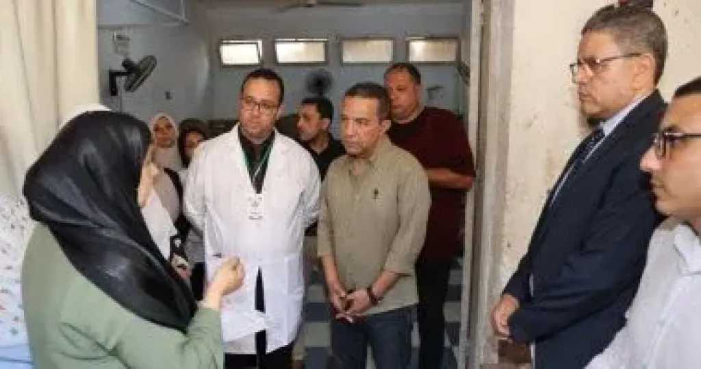 محافظ المنوفية يتفقد مستشفى تلا العام ويحيل 15 عاملا للتحقيق