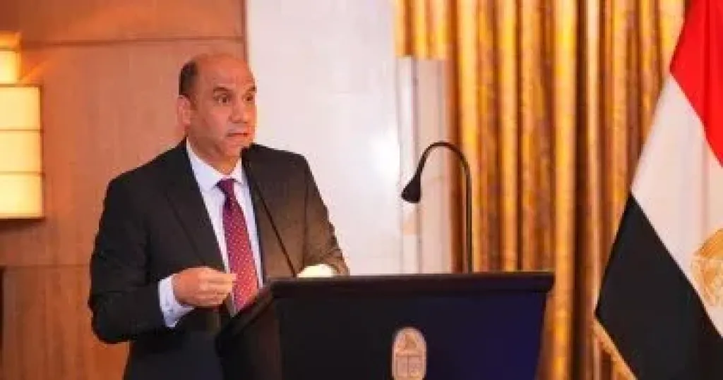 وزير العمل 