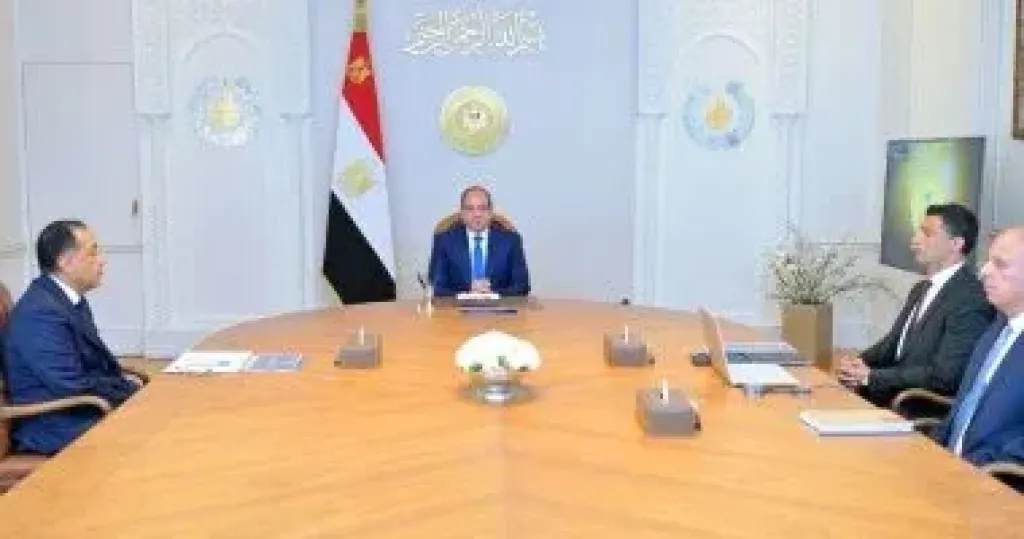 وزير الصناعة: 