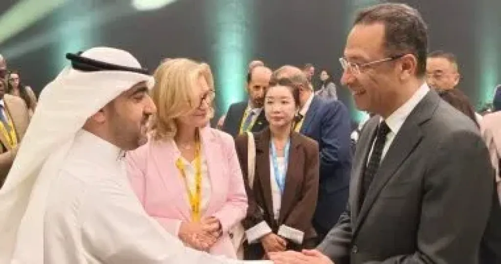 وزير الاتصالات: 