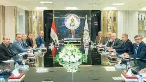 وزير الدولة للإنتاج الحربى يتابع الموقف التنفيذى لمشروعات ”حياة كريمة”