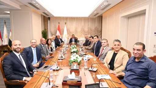 وزير الشباب والرياضة يلتقي بالرئيس التنفيذي والعضو المنتدب لبنك saib لبحث تعزيز التعاون المشترك بين الجانبين