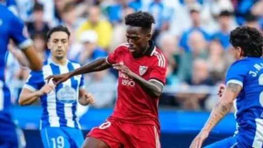 ‏إشبيلية يخطف فوزًا صعبًا من ديبورتيفو لاكورونيا في الدوري الإسباني