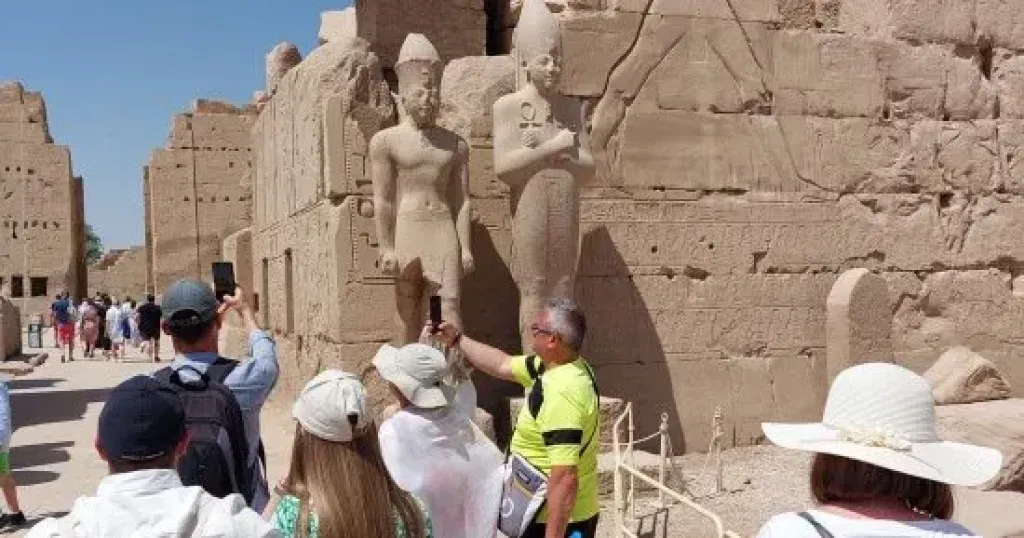  السياحة 