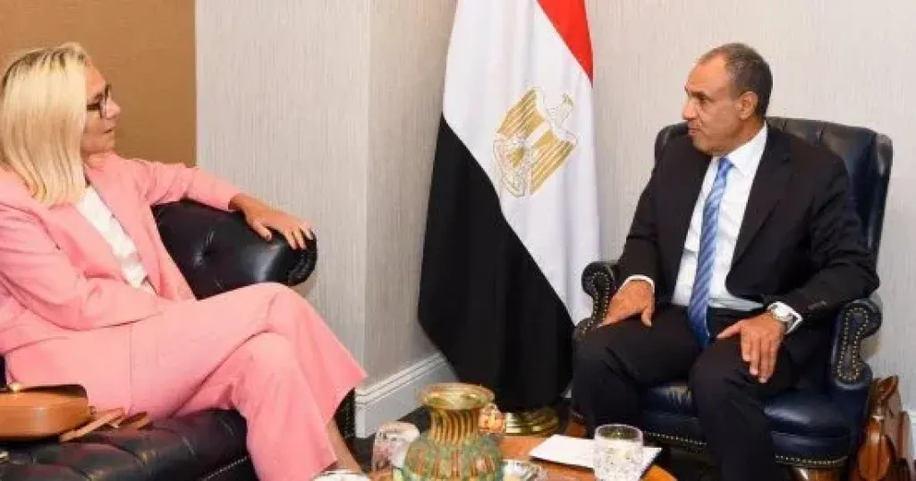 وزير الخارجية 
