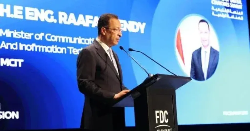 وزير الاتصالات: 