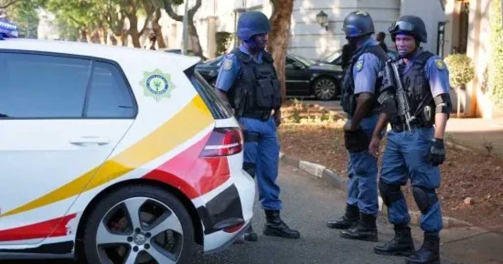 مقتل 11 شخصا فى حادث إطلاق نار جنوب أفريقيا