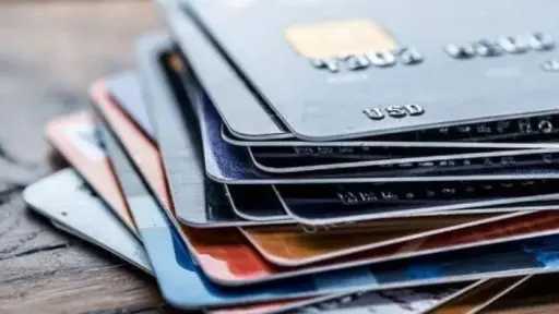 المركزي: 29.7 مليون بطاقة خصم و35.7 مليون مدفوعة مقدمًا بالبنوك بنهاية يونيو