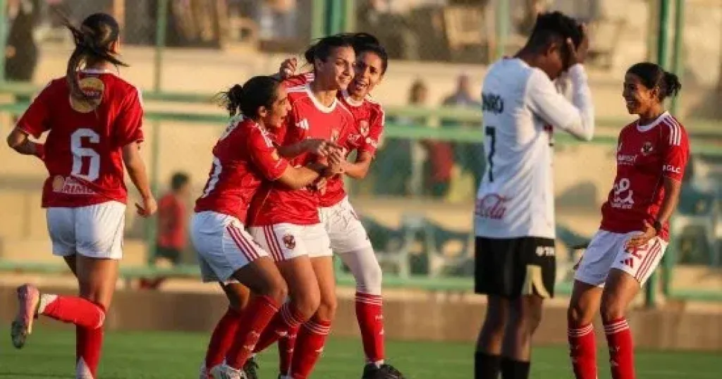 فوز الأهلي ومسار والزمالك 