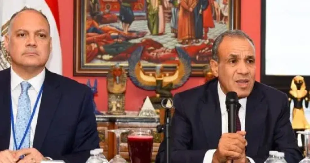 وزير الخارجية يلتقى أبناء الجالية المصرية فى نيويورك