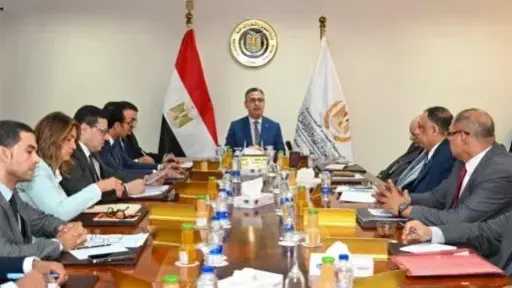 وزير التموين يبحث تكلفة إنتاج الخبز السياحي والفينو