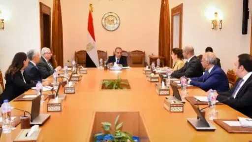 وزير الخارجية يؤكد أهمية تعظيم الاستفادة من فرص مسارات الهجرة النظامية