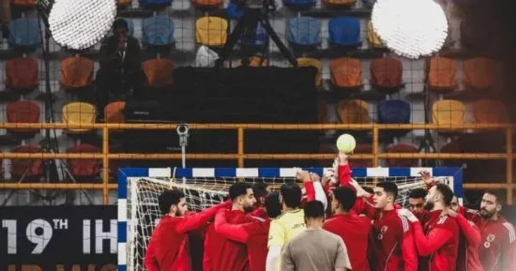 الأهلى يهزم فوكس برلين 30-27