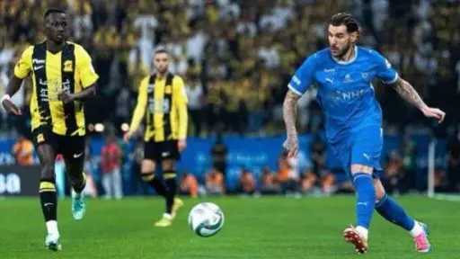 الهلال يهزم الاتحاد 3 - 2 في كلاسيكو الدوري السعودي